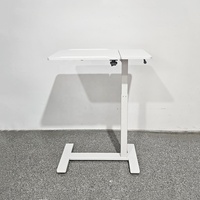 Bureau debout réglable pneumatique Table d'appoint inclinable en hauteur de bureau simple avec roues pour salle à manger d'hôpital