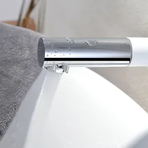 Solid Brass Bathroom Faucet Bathroom Taps Basin Mixer Deck Mounted Cold Hot Water Tap Bathroom Mixer Washbasin Faucet