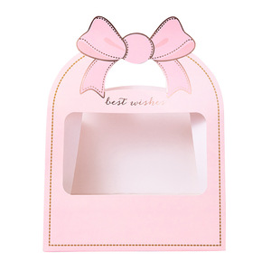 Scatola Regalo per Fiori a Forma di Fiocco con Finestra Traforata in Cartone Avorio e Foglia d'Oro in Rilievo per Negozi di Fiori - Product Image 6
