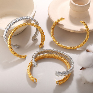 <span class=keywords><strong>Bracciali</strong></span> Vintage in <span class=keywords><strong>Acciaio</strong></span> Inox Placcato Oro 18K, Larghi con Texture a Spiga e Zirconi Cubici, Apribili, per Donne - Product Image 3