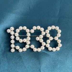 <span class=keywords><strong>Jack</strong></span> <span class=keywords><strong>Jill</strong></span> America spilla di perle 1938 rosa cristallo blu sorellanza bianco perla lettere J J J regalo per festa di nozze placcato in lega - Product Image 1