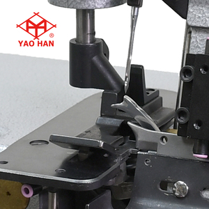 Máquina de coser industrial de cama plana de una aguja Yao Han YH-2502HAM para ribeteado de alfombras con puntada overlock curva hacia adentro, nueva. - Product Image 2