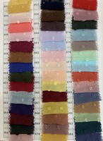 Échantillon Gratuit Personnalisé Tissu Chiffon Léger 100% Polyester Teint Respirant Couleur Unie avec Pompons pour Chemises et Jupes Fille en Rouleau