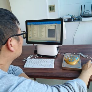 Tiếng Pháp Tiếng Anh Dual-Màn Hình Lượng Tử Phân Tích Máy Quét USB Máy Tính Để Bàn Nhanh Chóng Kiểm Tra Sức Khỏe Cho Châu Phi Cộng Đồng Giảm Giá Số Lượng Lớn - Product Image 2