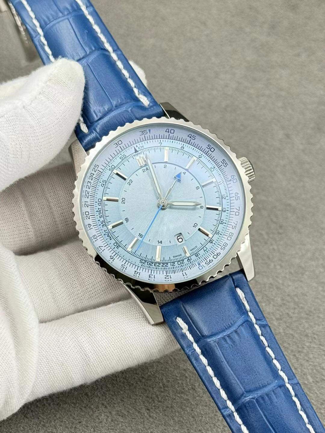 สีฟ้าอ่อน