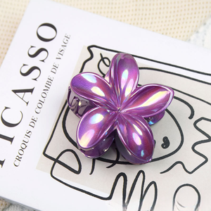 QianJin New Plume ria Haar klauen clip Großhandel Hawaiian Style Shiny Plastic Flower Hair Accessoires - Product Image 5