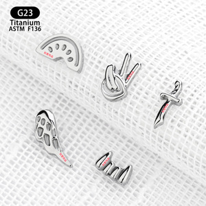 Boucles d'oreilles clous en titane F136, forme épée, géométriques, unisexes, bijoux de piercing pour l'oreille et le corps - Product Image 2