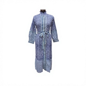 Robe indienne artisanale pour femme, imprimée au bloc, col rond, avec dentelle et boutons, lavable, tenue de plage exotique d'été, en coton imprimé au bloc - Product Image 1