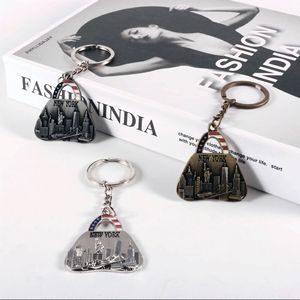 Porte-clés en métal en forme de sac de New York, monument culturel de la ville, style américain délicat, skyline, porte-clés souvenir, cadeau personnalisé - Product Image 1