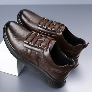 รองเท้าหนังวัวแท้สำหรับผู้ชาย ส้นเตี้ย ระบายอากาศได้ดี เหมาะสำหรับใส่ทำงานหรือลำลอง แบบผูกเชือก - Product Image 1