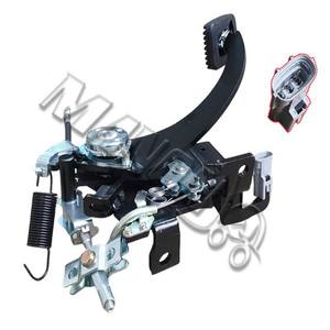 Ensemble de pédale de frein de stationnement pour chariot élévateur Toyota 46150-26612-71 avec capteur pour modèles contrepoids - Product Image 2