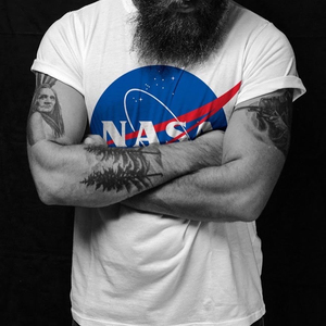 <span class=keywords><strong>T</strong></span>-<span class=keywords><strong>Shirt</strong></span> Unisex Autentica con Grafica Astronauta <span class=keywords><strong>NASA</strong></span>, Stile Trendy Streetwear per Coppie - Product Image 6