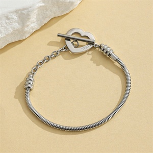 Yiwu aceon velle thép không gỉ Vòng rắn chuỗi một bên vít mở cap Logo đóng dấu trái tim chuyển đổi tự làm trượt Vòng đeo tay quyến rũ - Product Image 2