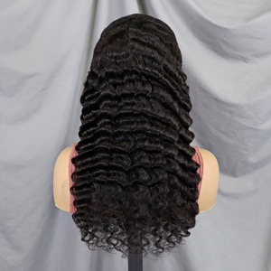 Perruques 200% Cheveux Humains 14-30 Pouces Noir Naturel Ondulé Profond Perruques Lace Front 13x4 Perruque Frontale Transparente en Dentelle - Product Image 1