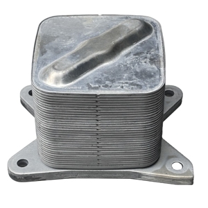 Refroidisseur d'huile 15710-51020 pour Land Cruiser VDJ200 LX570 LX450D Haute Qualité - Product Image 1