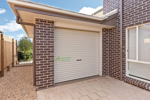 Nouvelle porte de <span class=keywords><strong>garage</strong></span> manuelle en acier à enroulement 2026, <span class=keywords><strong>volet</strong></span> <span class=keywords><strong>roulant</strong></span> métallique <span class=keywords><strong>pour</strong></span> extérieur, prix usine <span class=keywords><strong>pour</strong></span> entrepôt - Product Image 4