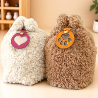 Cadeau pour les Amoureux des Animaux de Compagnie Porte-clés en Forme de Patte en PU Matériel Portable Porte-poils d'Animaux de Compagnie Souvenir d'Animaux de Compagnie Étui pour Amulettes de Cheveux Charmes de Sac