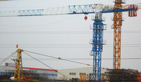 HAISHAN 8T Grue à tour sans cabine à plateforme plate pour la construction, avec cabine PLC, réducteur de boîte de vitesses, moteur, roulement et pièces de rechange de haute qualité