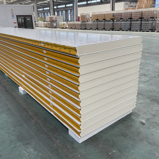 Insulated PU PIR Sandwich Wall Panel with Metal Building Wall Systems for Industrial and Residential Use