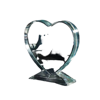 Trophée en cristal en forme de cœur vierge K9 moderne, gravé au laser 3D personnalisé, décoration d'intérieur, vente en gros d'usine Xinpin