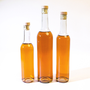 Bouteille en verre réutilisable personnalisable pour gin, spiritueux, liqueur, vodka, vin, huile d'olive – 200 ml, 375 ml, 500 ml, 750 ml - Product Image 6