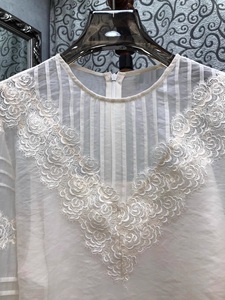 Camicetta di design di alta qualità nuova camicetta 2026 primavera da donna in <span class=keywords><strong>pizzo</strong></span> ricamato a maniche lunghe camicetta di cotone bianco rosso in seta camicie femminili - Product Image 4