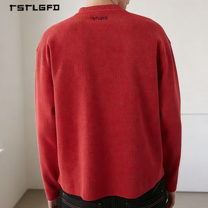 Camiseta Henley de Manga Corta con Cuello en V, Estilo Urbano Personalizado, Rayas Rojas, Mezcla de Algodón, Corte Regular, Tejido Grueso, Deportiva, para Hombre - Product Image 5