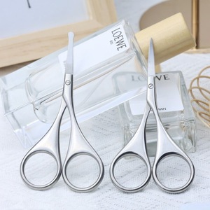 Recortador de vello nasal de acero inoxidable con cabeza redonda para hombre, tijeras para vello nasal, herramienta de limpieza de nariz, tijeras pequeñas manuales para mujer. - Product Image 3