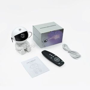 Projecteur d'étoiles Spaceman, lampe <span class=keywords><strong>de</strong></span> chevet LED galaxie pour chambre d'enfant, projecteur d'étoiles LED galaxie astronaute pour chambre d'enfant - Product Image 4