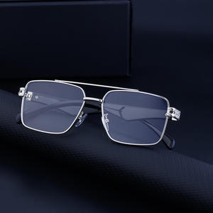 Gafas de Sol Cuadradas Personalizadas para Hombre, Doradas y Negras, Lentes de PC con Protección UV400, Estilo Instagram, para Conducir al Aire Libre, Modernas, con Doble Puente - Product Image 5