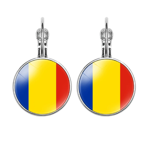 أقراط نسائية جديدة بتصميم علم مالطا الوطني على سلسلة معدنية مع قبة زجاجية - Product Image 6