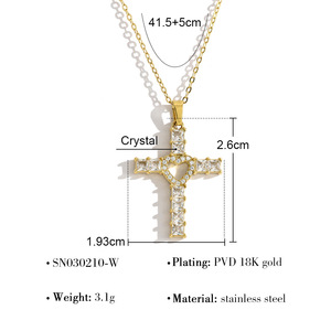 Collier en zircon émeraude avec un design combiné cœur creux et croix - Collier polyvalent pour femmes - Product Image 5