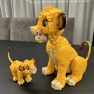 43247 Jeune <span class=keywords><strong>Roi</strong></span> <span class=keywords><strong>Lion</strong></span> – Ensemble de blocs de construction et de puzzle, figurines d'animaux, <span class=keywords><strong>jouet</strong></span> de construction pour enfants et adultes, idéal pour un anniversaire - Product Image 1