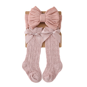 Novo Conjunto de Meias e Faixa de Cabelo Trançada para Crianças, Estilo Retrô, Outono/Inverno, Cano Médio, Antiderrapante, Acessórios para Fotografia de Bebês Engatinhando - Product Image 6