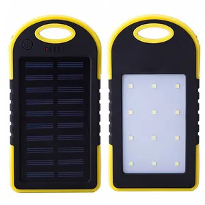 Solare Banca di Potere 5000mah Batteria Del Telefono Mobile del Caricatore Pacchetto Dual Usb Led con Arrampicata Gancio