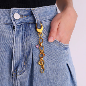 Chaîne de taille pour femme en alliage de zinc, motif étoile, chaîne de corps décontractée et tendance avec pendentif donut - Product Image 1