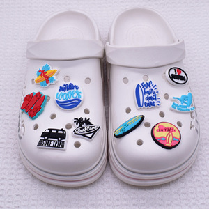 Nouveauté 2024 : Breloque de chaussure en PVC Encanto Clog, design végétal, couleur et taille personnalisables, décoration de chaussures inspirée de Weed Crock Gallows - Product Image 4