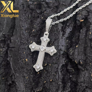 Collar con Colgante de Aleación de Cobre Brillante con Cadena de Cuerda Chapada en Oro de 18K, Diseño de Cruz con Circonita Grande, Estilo Punk Unisex, Mejor Calidad - Product Image 1