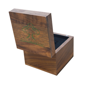 Caja de madera de nogal para artesanías, joyero cuadrado de madera con tapa con bisagras, recuerdo de madera - Product Image 3