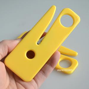 Coupe-<span class=keywords><strong>ceinture</strong></span> de sécurité personnalisé avec logo, couteau de sécurité jaune, kit de sauvetage automobile, outils de survie d'urgence pour les premiers secours - Product Image 5