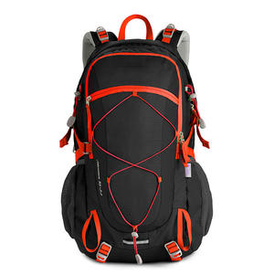 Sac à dos d'hydratation pour activités de plein air avec housse de pluie imperméable pour l'escalade, les voyages, le camping et la randonnée - Product Image 4