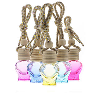 Flacon de parfum pour voiture en verre transparent coloré en forme de cœur de 6 ml avec bouchon à vis - Product Image 6