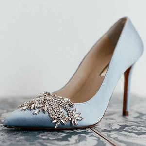 Fabricante personalizado 2026 diseñador tacón de aguja satén boda bombas señoras verano satén boda <span class=keywords><strong>zapatos</strong></span> creación <span class=keywords><strong>novia</strong></span> - Product Image 1
