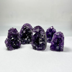 Fabrieksprijs Natuurlijke Hoge Kwaliteit Amethist Kristallen Clusters Geode Helende Kristallen Helende Edelsteen Te Koop - Product Image 4