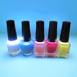 Tapa de esmalte de uñas de lujo - Product Image 4
