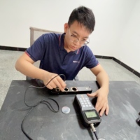 Services d'usinage : Plaque de refroidissement à eau pour batterie, tube en cuivre, plaque froide liquide en aluminium 5000W pour dispositifs médicaux laser optimisés