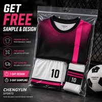 Maillot de Football Sportif d'Été pour Homme en Polyester Respirant Col en V Personnalisé Kit Complet Uniforme de Football Adulte Service OEM