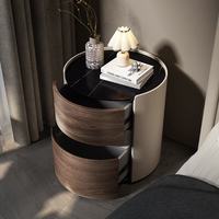 Table de chevet cylindrique italienne style Normcore avec tiroirs en noyer courbés, plateau en pierre frittée, table de chevet de luxe, meuble tambour en bois massif