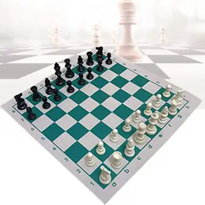 Tapis d'échecs de tournoi Tournoi en cuir PU Ensemble d'échecs à enrouler Tapis de jeu Échiquier à damier avec pièces