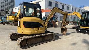 Excavatrice Cat 304 d'occasion avec garantie d'un an, modèle 2024, en excellent état, 4 tonnes, avec pièces détachées, puissante et très efficace - Product Image 2